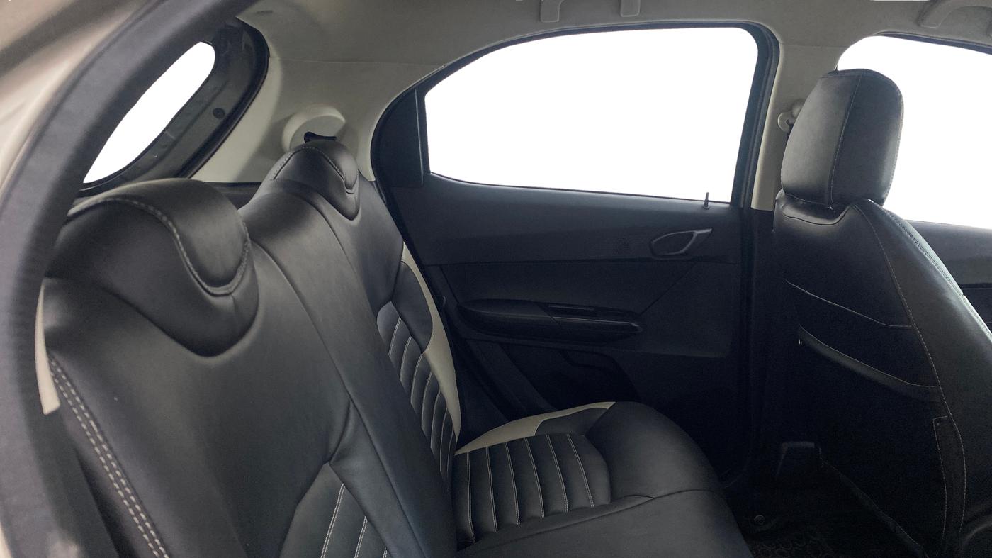 2018 Tata TIAGO NRG PETROL, Petrol, Manual, 41,181 km, Right Side Rear Door Cabin