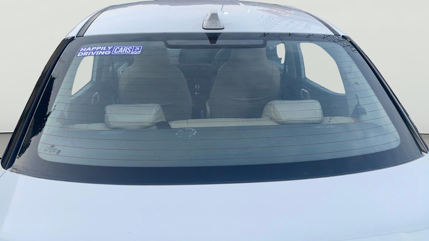 2023 Hyundai AURA SX 1.2, Petrol, Manual, 68,121 km, Rear Windshield