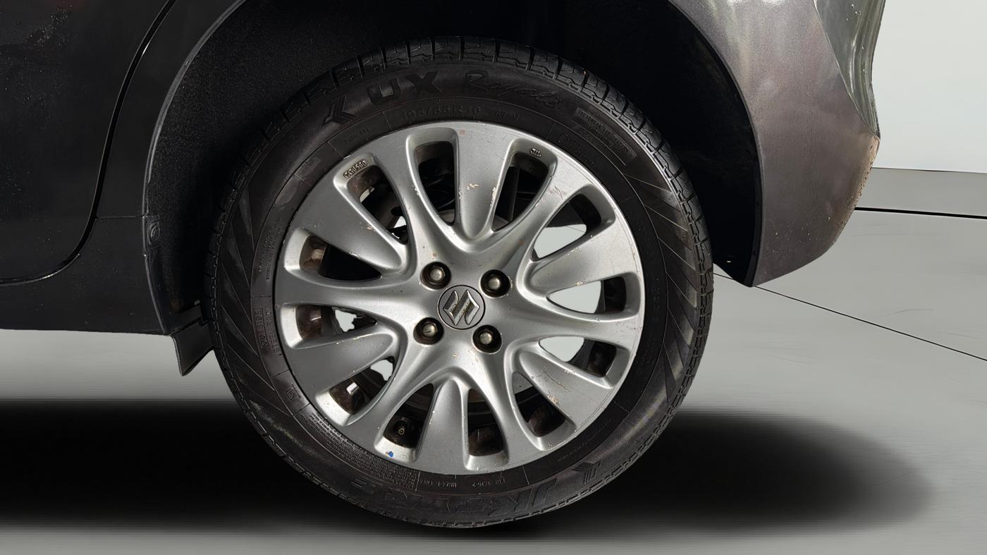 2016 Maruti Baleno ALPHA PETROL 1.2, Petrol, Manual, 81,357 km, Left Rear Wheel