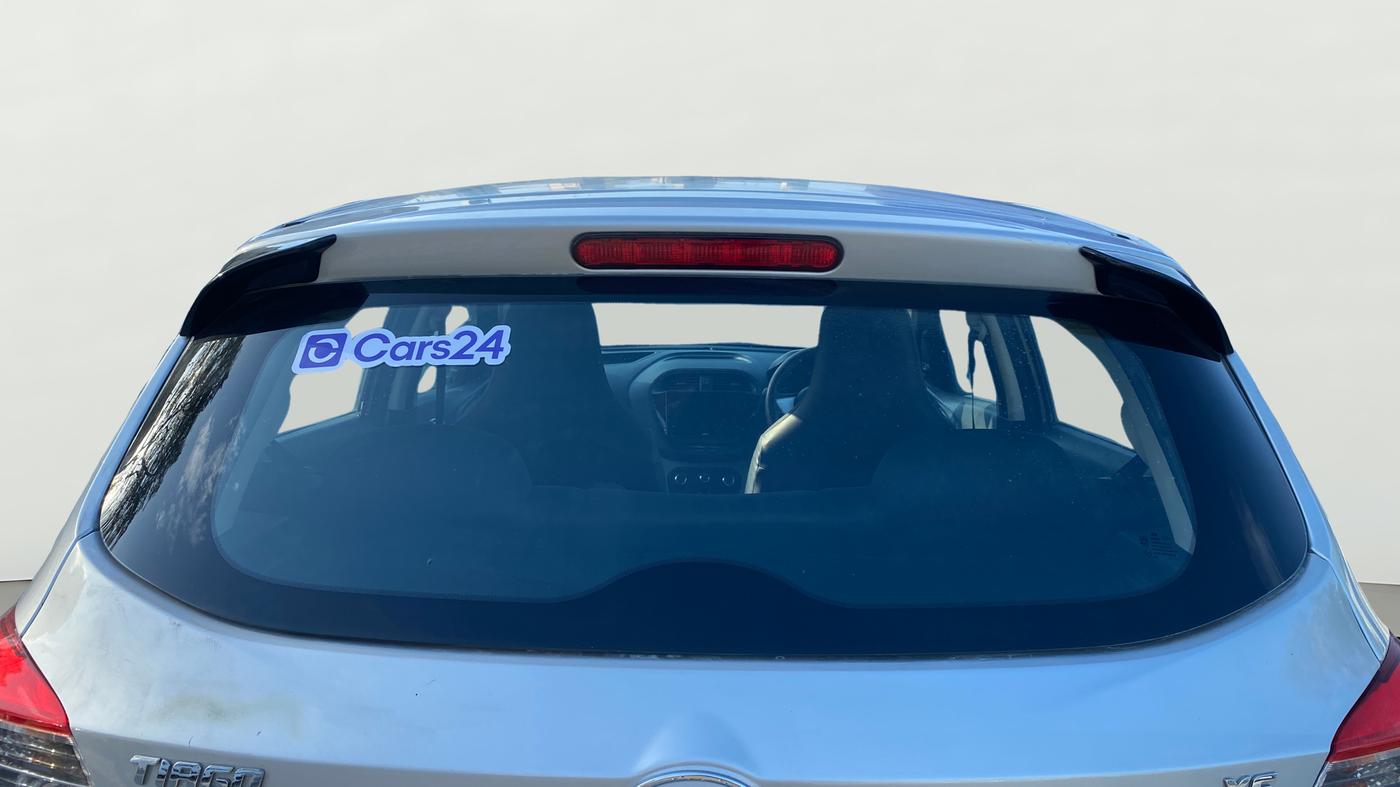 2017 Tata Tiago XE PETROL, Petrol, Manual, 21,511 km, Rear Windshield