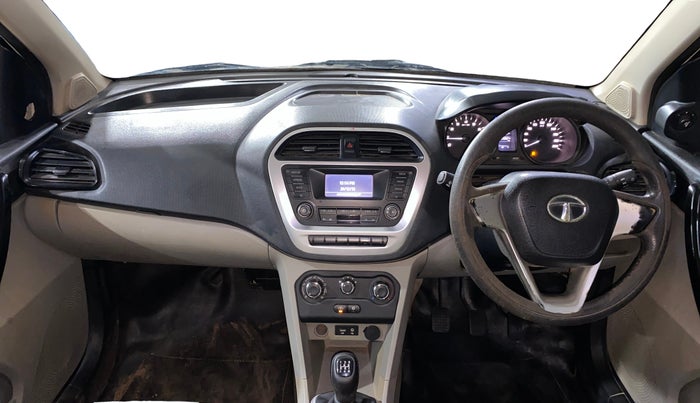 2017 Tata Tiago XT PETROL, Petrol, Manual, 1,25,021 km, Dashboard
