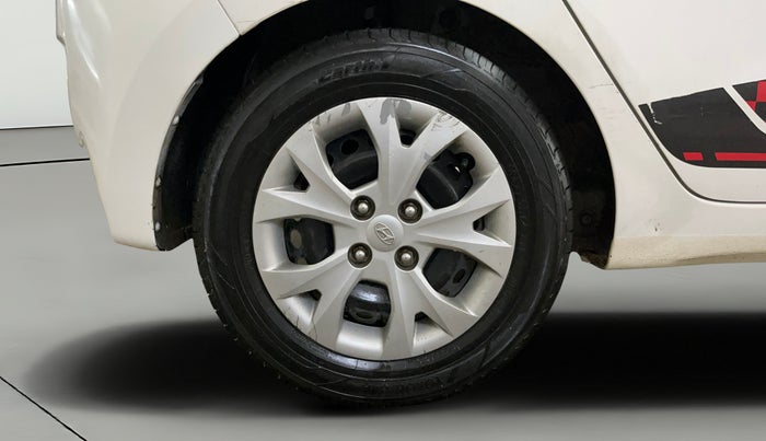 2016 Hyundai Grand i10 1.2 SPORTZ PRIME EDITION VTVT, CNG, Manual, 77,722 km, Right Rear Wheel