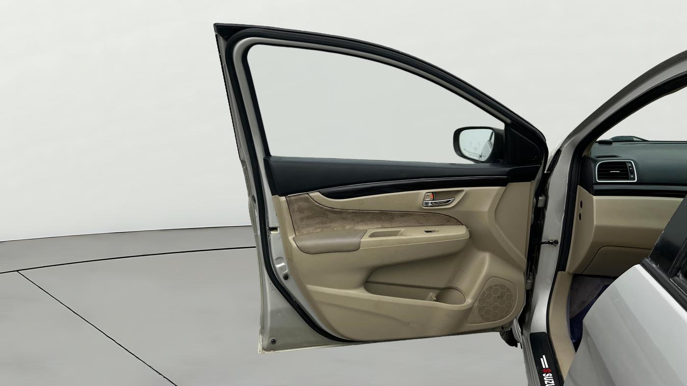 2016 Maruti Ciaz VXI+AT, Petrol, Automatic, 45,750 km, LHS Front Door