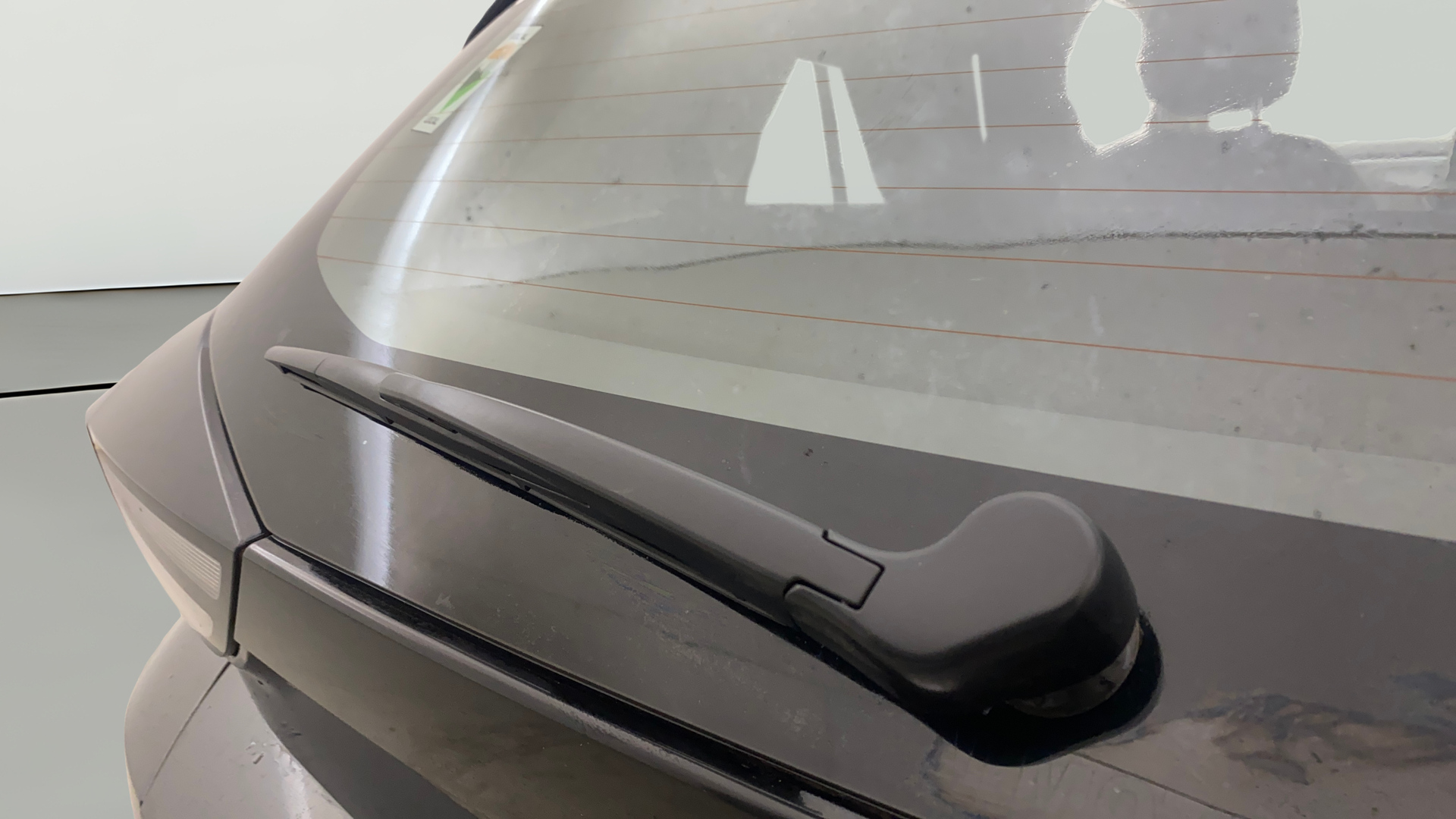 camera-Rear-Wiper