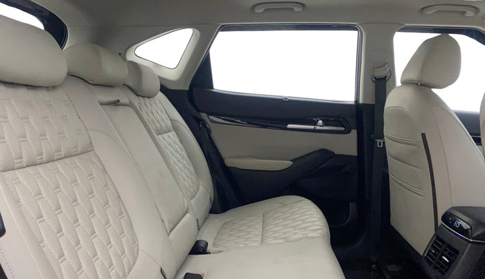 2021 KIA SELTOS HTX 1.5 PETROL, Petrol, Manual, 26,323 km, Right Side Rear Door Cabin