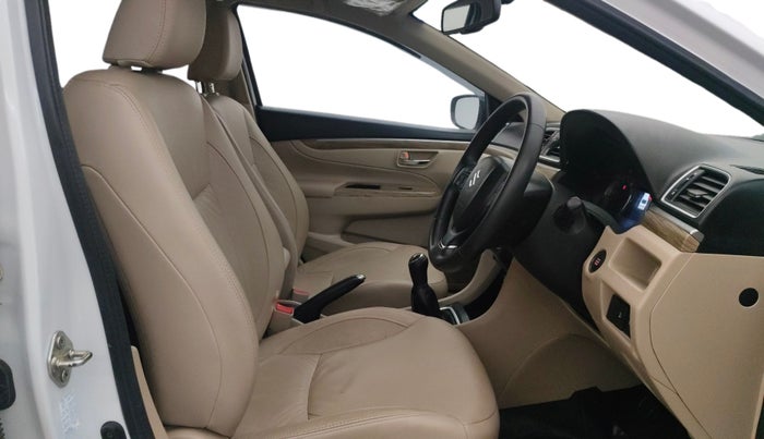 2021 Maruti Ciaz ALPHA 1.5 SHVS PETROL, Petrol, Manual, 34,393 km, Right Side Front Door Cabin