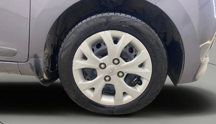 2016 Hyundai Grand i10 SPORTZ 1.2 KAPPA VTVT, Petrol, Manual, 44,611 km, Right Front Wheel