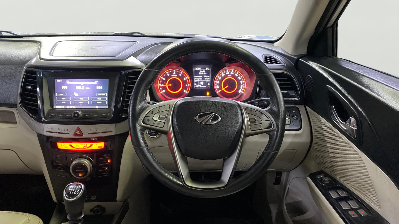 2019 Mahindra XUV300 W8 (O) 1.2 PETROL, Petrol, Manual, 80,379 km, Air Conditioner