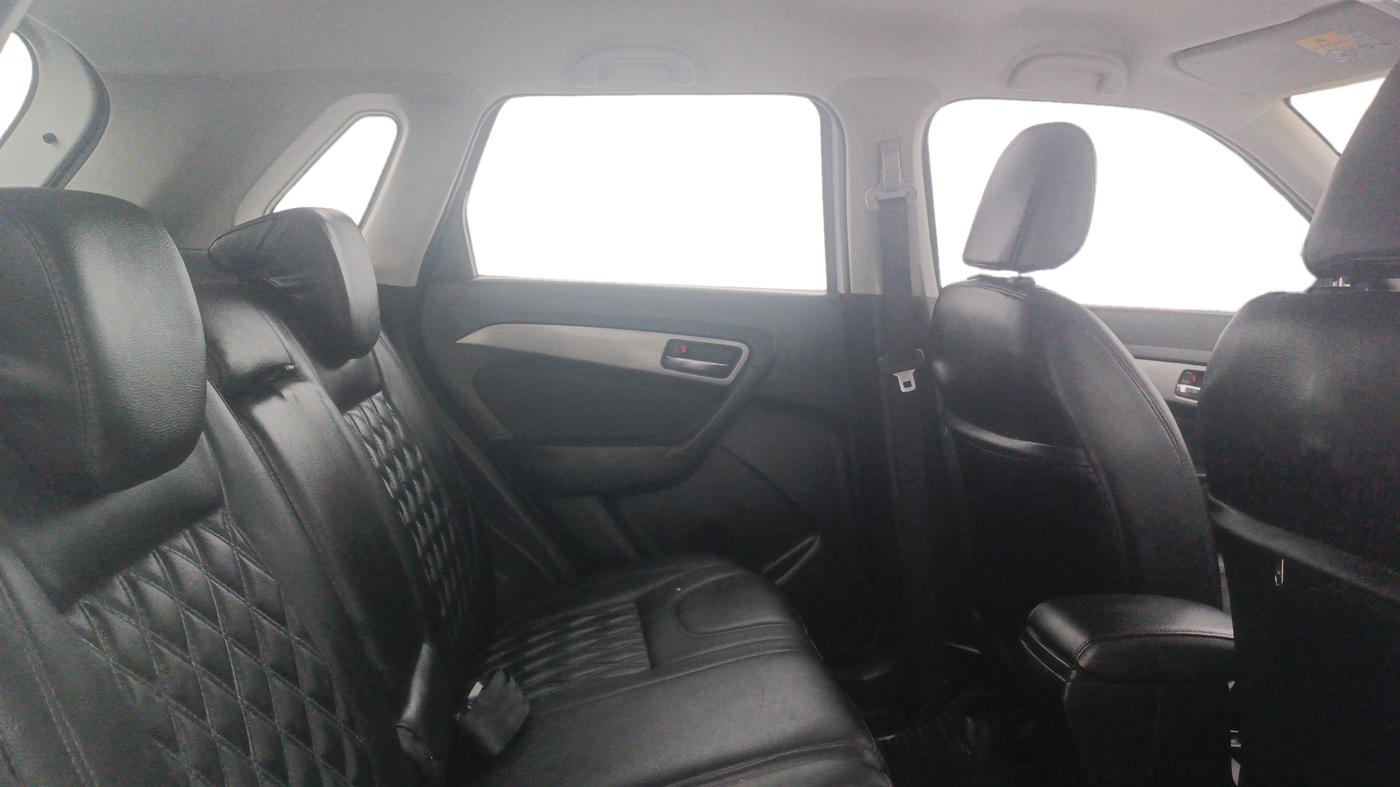 2018 Maruti Vitara Brezza ZDI PLUS AMT, Diesel, Automatic, 43,619 km, Right Side Rear Door Cabin