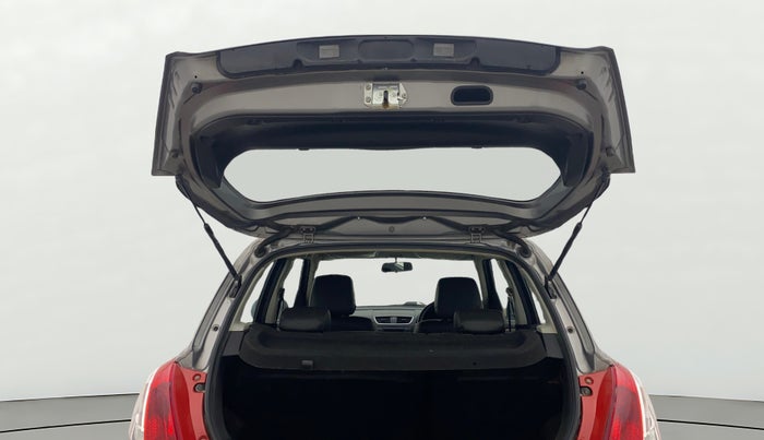 2016 Maruti Swift VDI (O), Diesel, Manual, 71,109 km, Boot Door Open