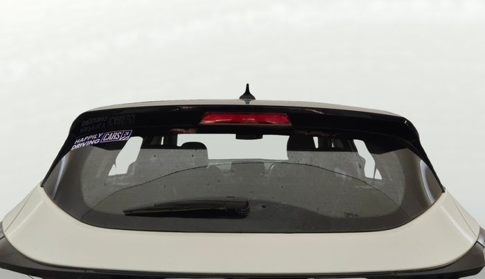 2020 Tata Harrier XZA PLUS 2.0L, Diesel, Automatic, 96,329 km, Rear Windshield