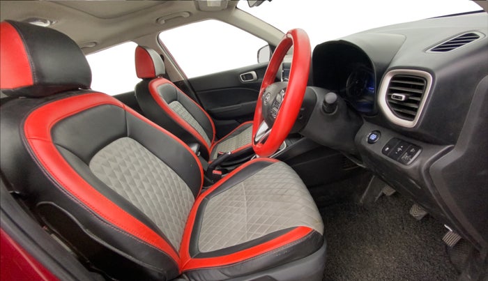 2019 Hyundai VENUE SX(O) 1.4 CRDI, Diesel, Manual, 1,47,495 km, Right Side Front Door Cabin