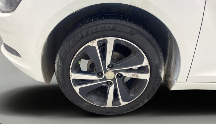 2023 Tata ALTROZ XZ + SUNROOF, Petrol, Manual, 44,407 km, Left Front Wheel