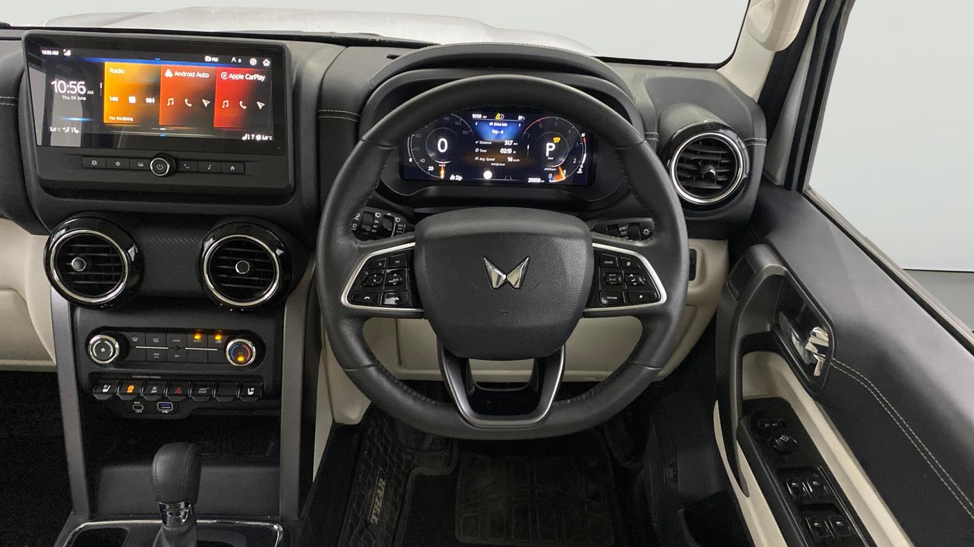 2025 Mahindra Thar Roxx  AX7 L Petrol AT 2WD, Petrol, Automatic, 29,898 km, Steering Wheel Close Up
