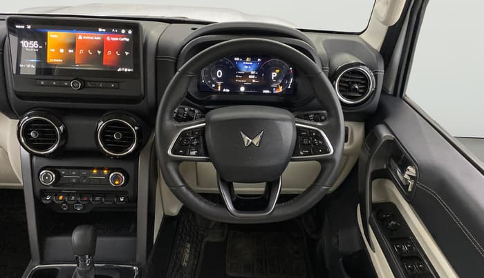 2025 Mahindra Thar Roxx  AX7 L Petrol AT 2WD, Petrol, Automatic, 29,898 km, Steering Wheel Close Up