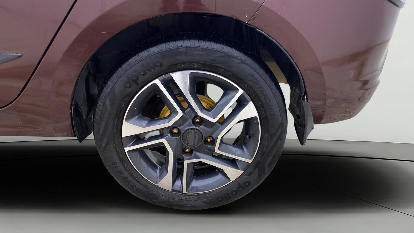 2021 Tata TIGOR XZ PLUS PETROL, CNG, Manual, 1,04,604 km, Left Rear Wheel