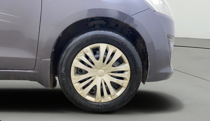 2013 Maruti Ertiga VXI, Petrol, Manual, 52,271 km, Right Front Wheel