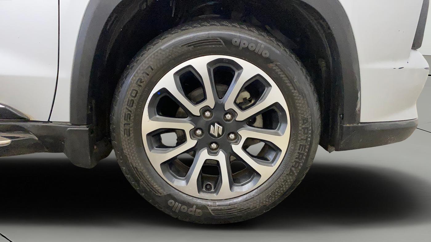 2023 Maruti Grand Vitara ALPHA SMART HYBRID, Petrol, Manual, 67,233 km, Right Front Wheel