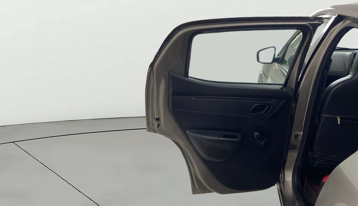 2017 Renault Kwid RXT 1.0 AMT, Petrol, Automatic, 1,01,121 km, LHS Rear Door