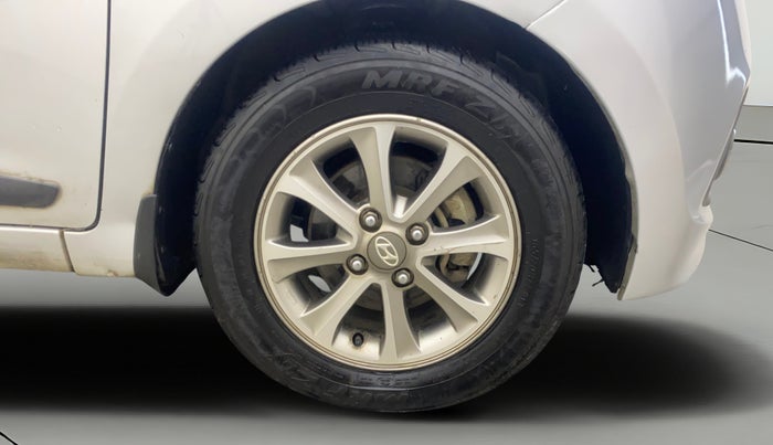 2015 Hyundai Grand i10 ASTA 1.1 CRDI, Diesel, Manual, 1,07,537 km, Right Front Wheel