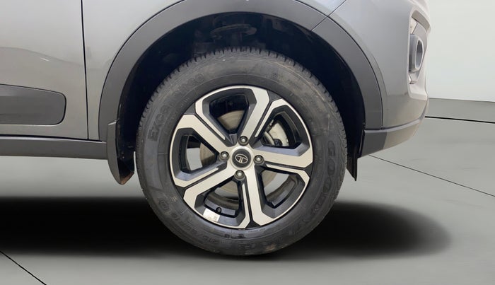 2023 Tata NEXON XZA PLUS (L), Petrol, Automatic, 22,611 km, Right Front Wheel