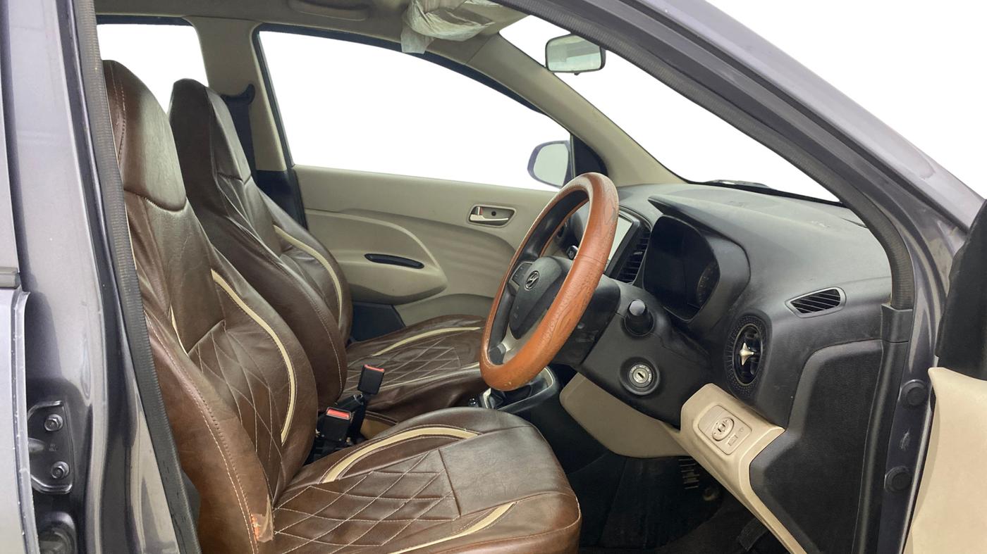 2018 Hyundai NEW SANTRO SPORTZ MT, Petrol, Manual, 47,889 km, Right Side Front Door Cabin