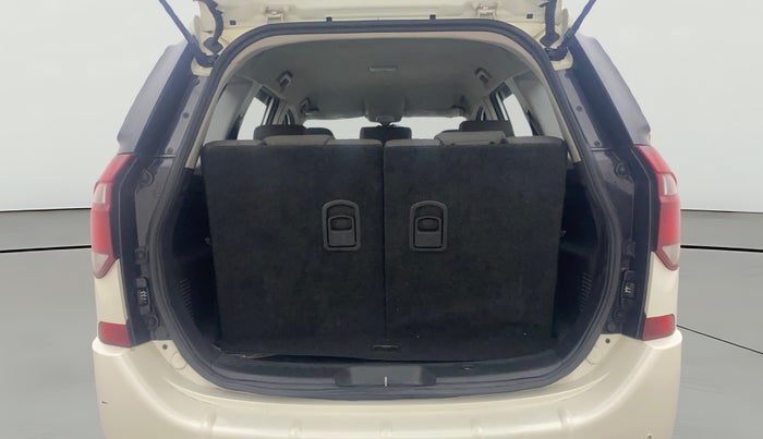 2021 Mahindra XUV500 W5, Diesel, Manual, 70,648 km, Boot Open Zoomed View