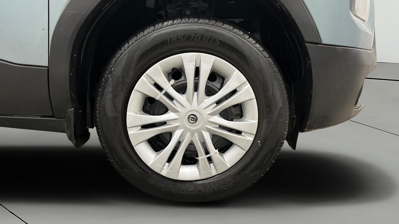 2022 Tata PUNCH ADVENTURE MT, Petrol, Manual, 73,168 km, Right Front Wheel