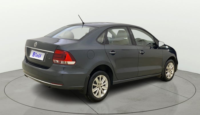 2016 Volkswagen Vento HIGHLINE 1.6 MPI, Petrol, Manual, 1,13,438 km, Right Back Diagonal