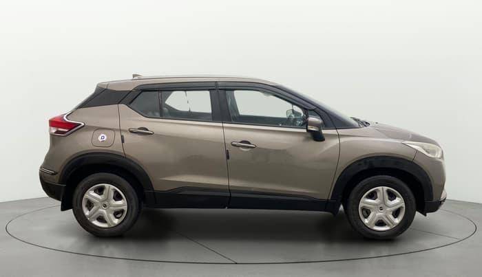 2019 Nissan Kicks XE DIESEL, Diesel, Manual, 1,18,342 km, Right Side View