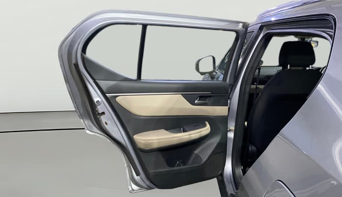2023 Honda ELEVATE VX MT, Petrol, Manual, 20,959 km, LHS Rear Door