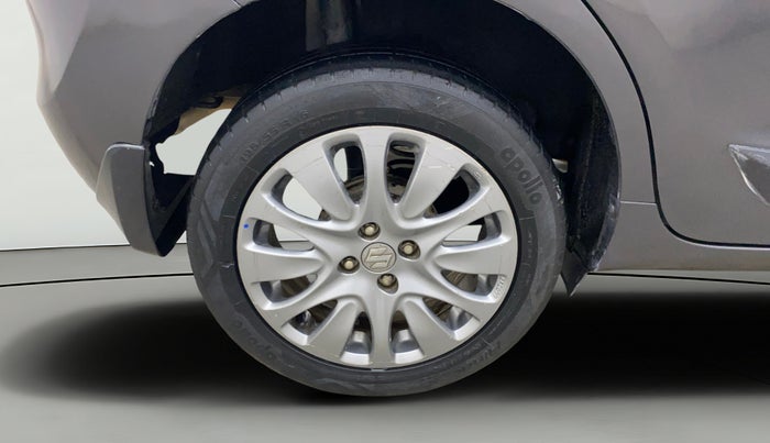 2017 Maruti Baleno ALPHA PETROL 1.2, Petrol, Manual, 74,553 km, Right Rear Wheel