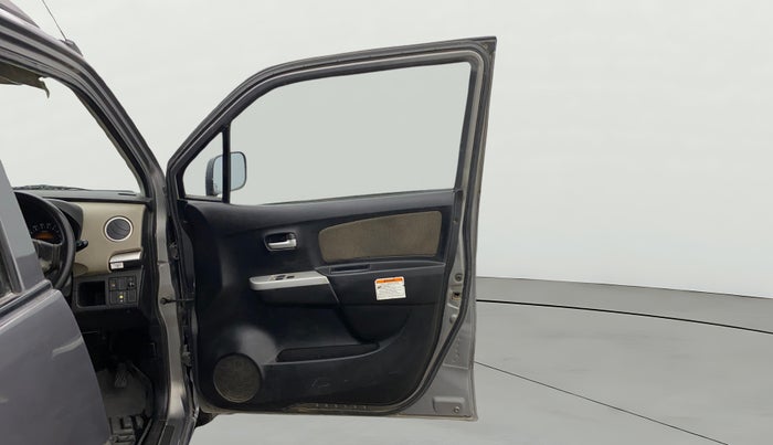 2015 Maruti Wagon R 1.0 LXI CNG, CNG, Manual, 75,835 km, RHS Front Door