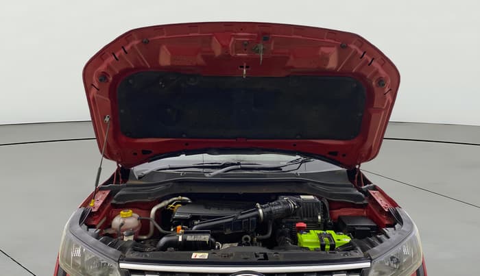 2022 Mahindra XUV300 W6 1.2 PETROL, Petrol, Manual, 22,804 km, Open Bonet