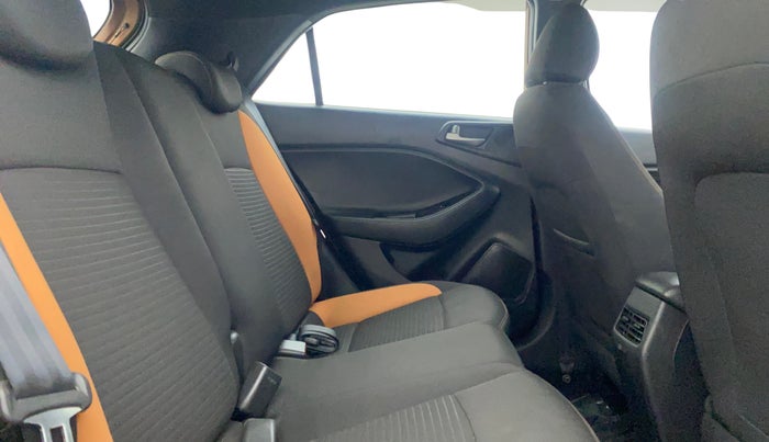 2016 Hyundai i20 Active 1.2 SX, Petrol, Manual, 54,518 km, Right Side Rear Door Cabin