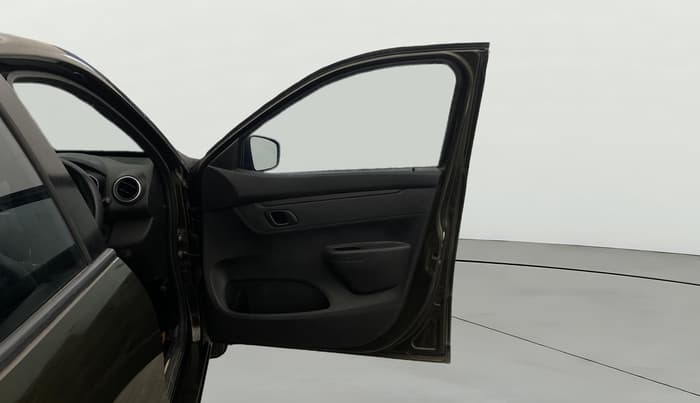 2019 Renault Kwid RXL, Petrol, Manual, 66,055 km, RHS Front Door