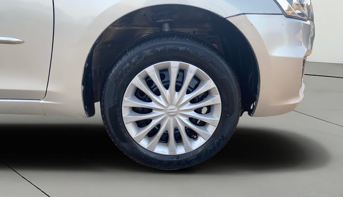 2017 Maruti Ciaz VXI+, CNG, Manual, 1,19,601 km, Right Front Wheel