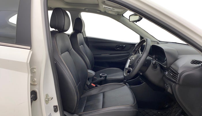 2021 Hyundai NEW I20 ASTA (O) 1.0 TURBO GDI DCT, Petrol, Automatic, 27,728 km, Right Side Front Door Cabin