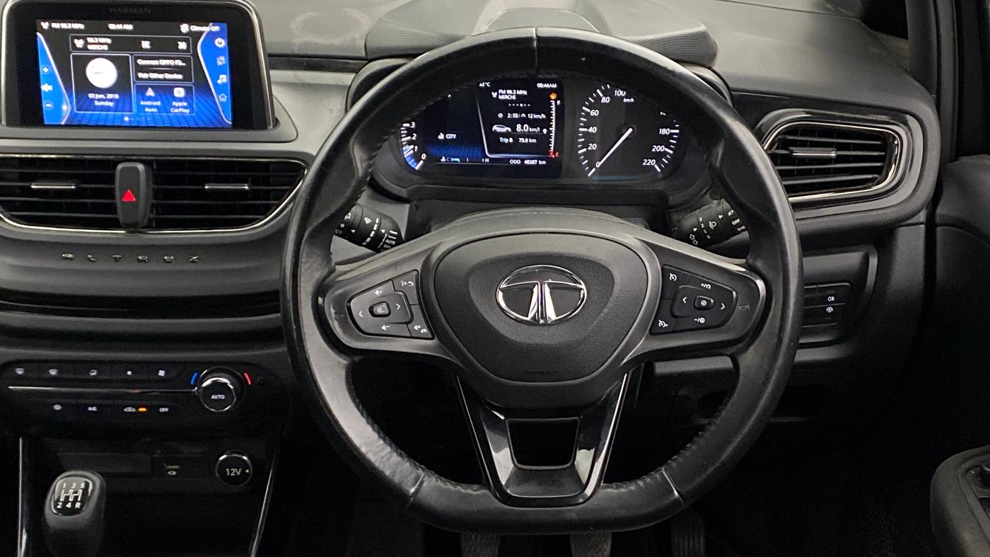 2021 Tata ALTROZ XZ PLUS PETROL DARK EDITION, Petrol, Manual, 40,272 km, Steering Wheel Close Up