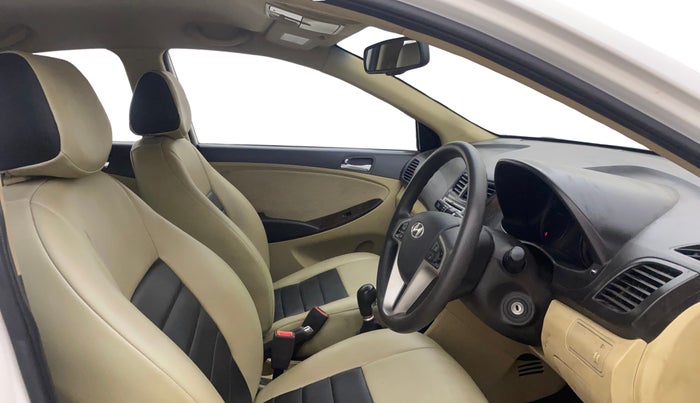 2014 Hyundai Verna FLUIDIC 1.6 CRDI SX, Diesel, Manual, 73,918 km, Right Side Front Door Cabin