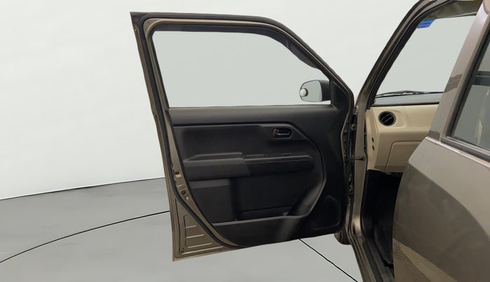 2022 Maruti New Wagon-R LXI 1.0, Petrol, Manual, 18,858 km, LHS Front Door