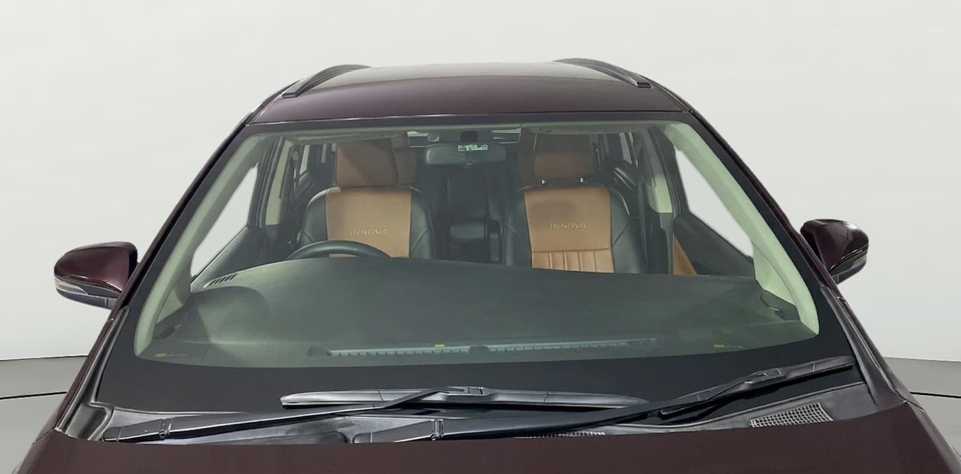 2018 Toyota Innova Crysta 2.4 GX 8 STR, Diesel, Manual, 28,379 km, Front Windshield