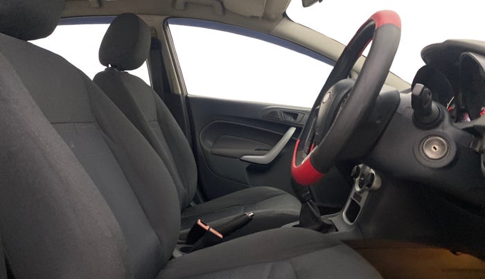 2013 Ford Fiesta STYLE DIESEL, Diesel, Manual, 98,576 km, Right Side Front Door Cabin