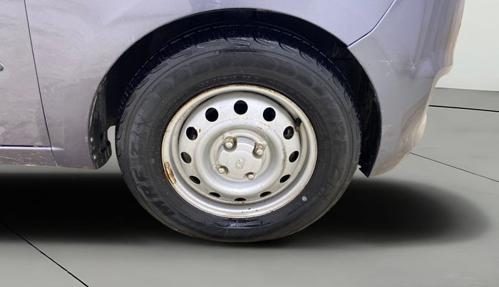 2015 Hyundai i10 MAGNA 1.1, Petrol, Manual, 28,831 km, Right Front Wheel