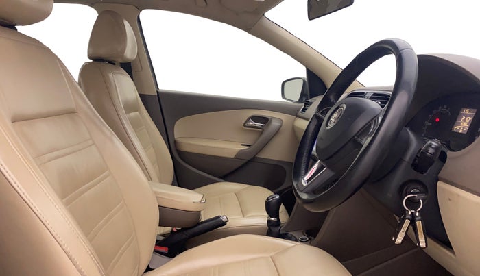 2015 Skoda Rapid 1.5 TDI CR AMBITION PLUS, Diesel, Manual, 75,393 km, Right Side Front Door Cabin