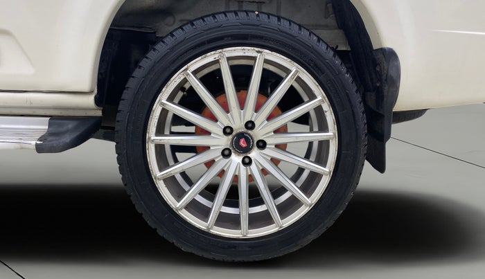 2021 Mahindra Scorpio S5, Diesel, Manual, 71,605 km, Left Rear Wheel