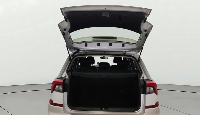 2022 Skoda KUSHAQ STYLE 1.0L TSI AT (6 AIRBAGS), Petrol, Automatic, 47,751 km, Boot Door Open