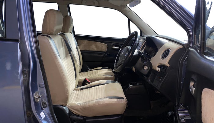 2017 Maruti Wagon R 1.0 VXI, Petrol, Manual, 30,144 km, Right Side Front Door Cabin