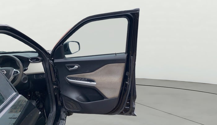 2022 Nissan MAGNITE XV MT, Petrol, Manual, 96,081 km, RHS Front Door