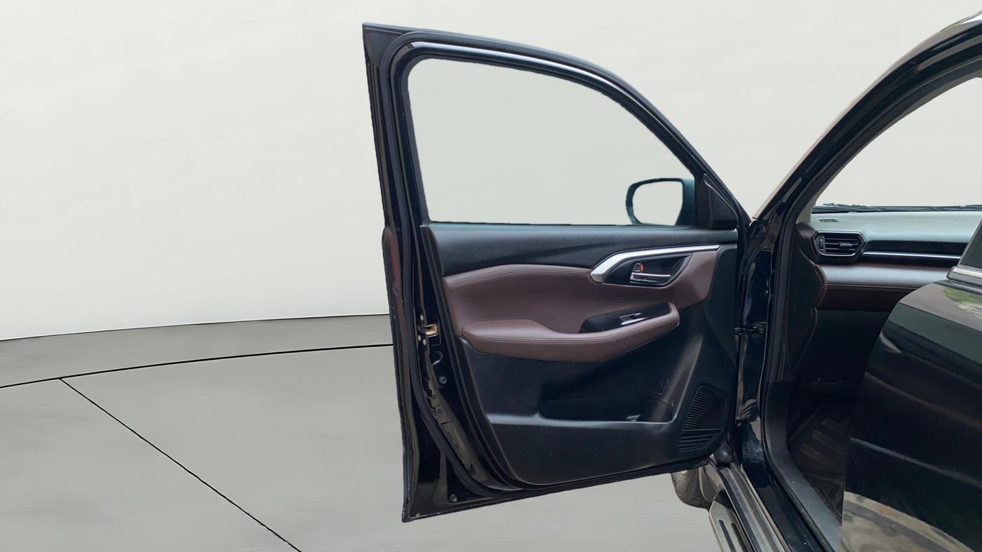2023 Maruti Grand Vitara ALPHA SMART HYBRID ALLGRIP, Petrol, Manual, 73,765 km, LHS Front Door